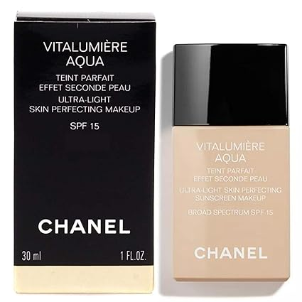 Chanel Vitalumiere Aqua Ultra Light Skin Perfecting Makeup SPF15 40 Beige (1 oz)